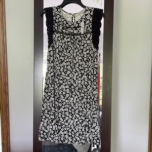NWT LOFT Black & White Floral Dress - Size Small